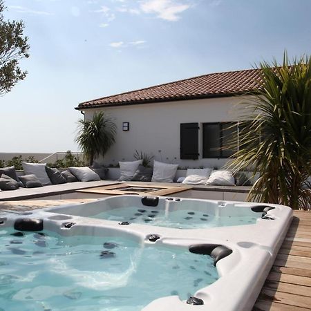 Villa La Sardane B&B Le Plomb Exteriör bild