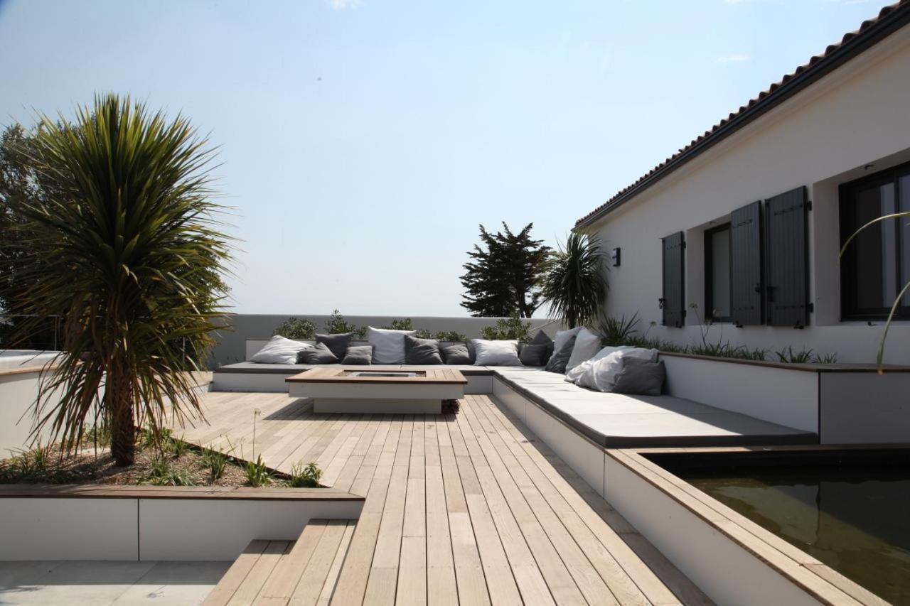 Villa La Sardane B&B Le Plomb Exteriör bild