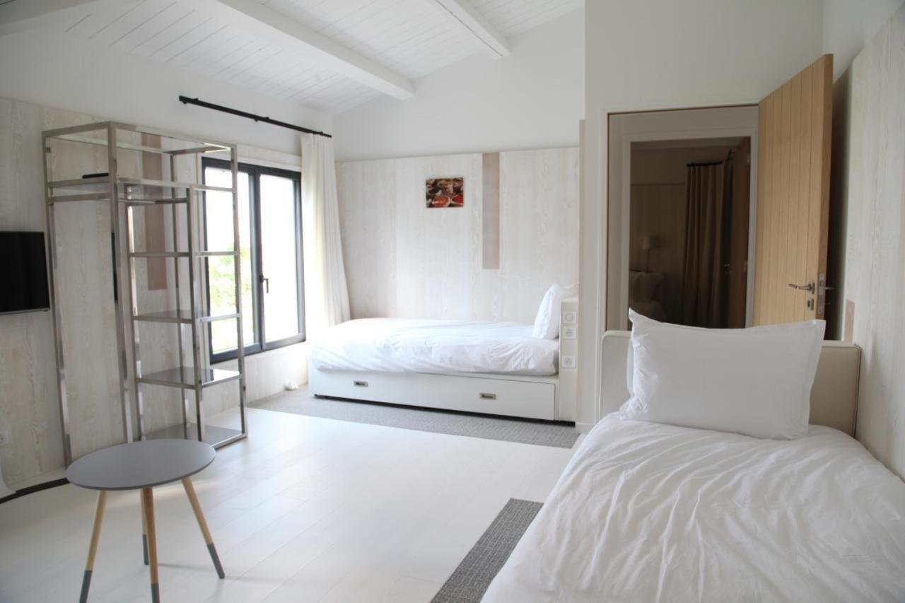 Villa La Sardane B&B Le Plomb Exteriör bild